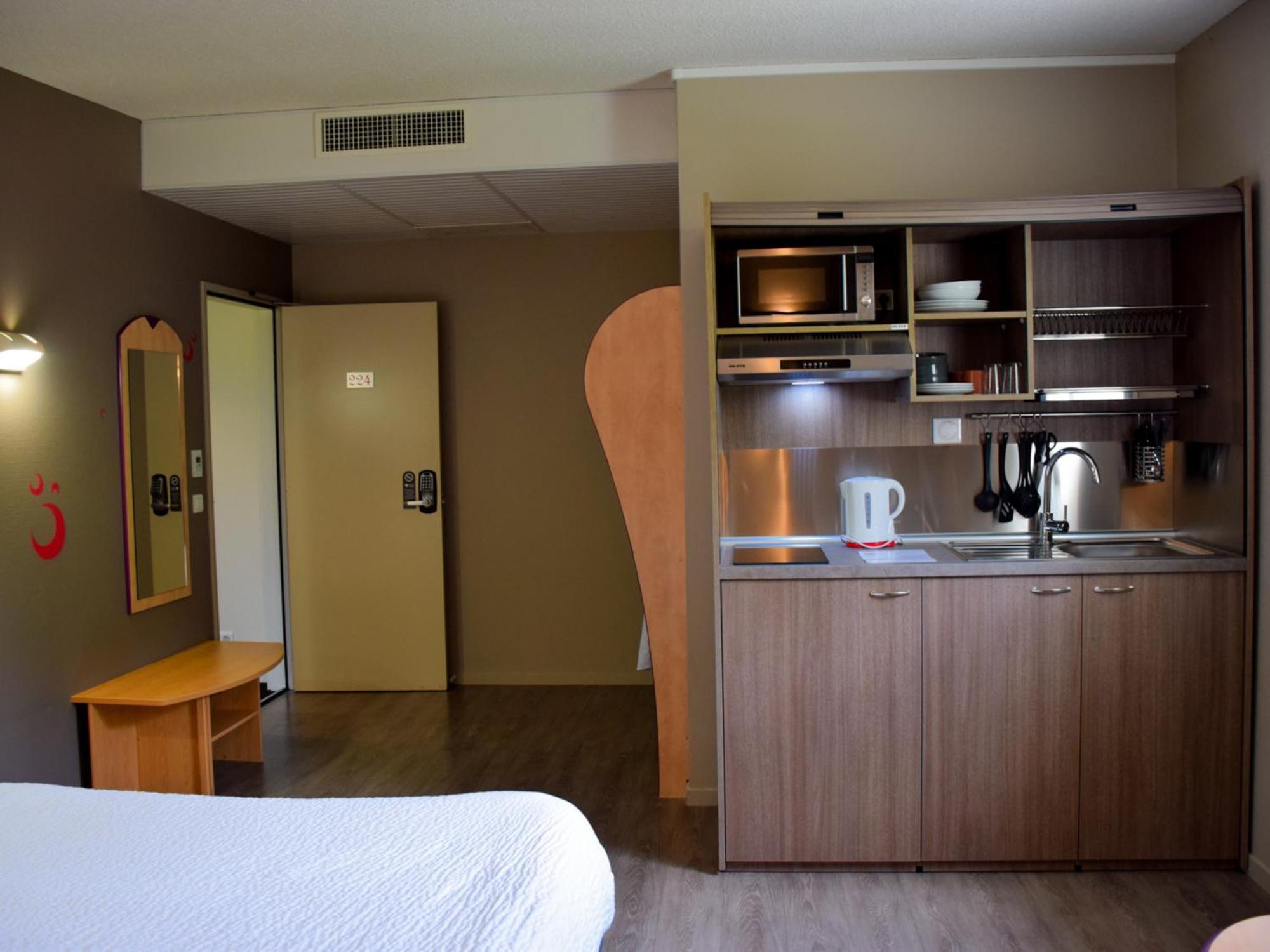 B&B Hotel Aurillac Le Lioran Exterior photo