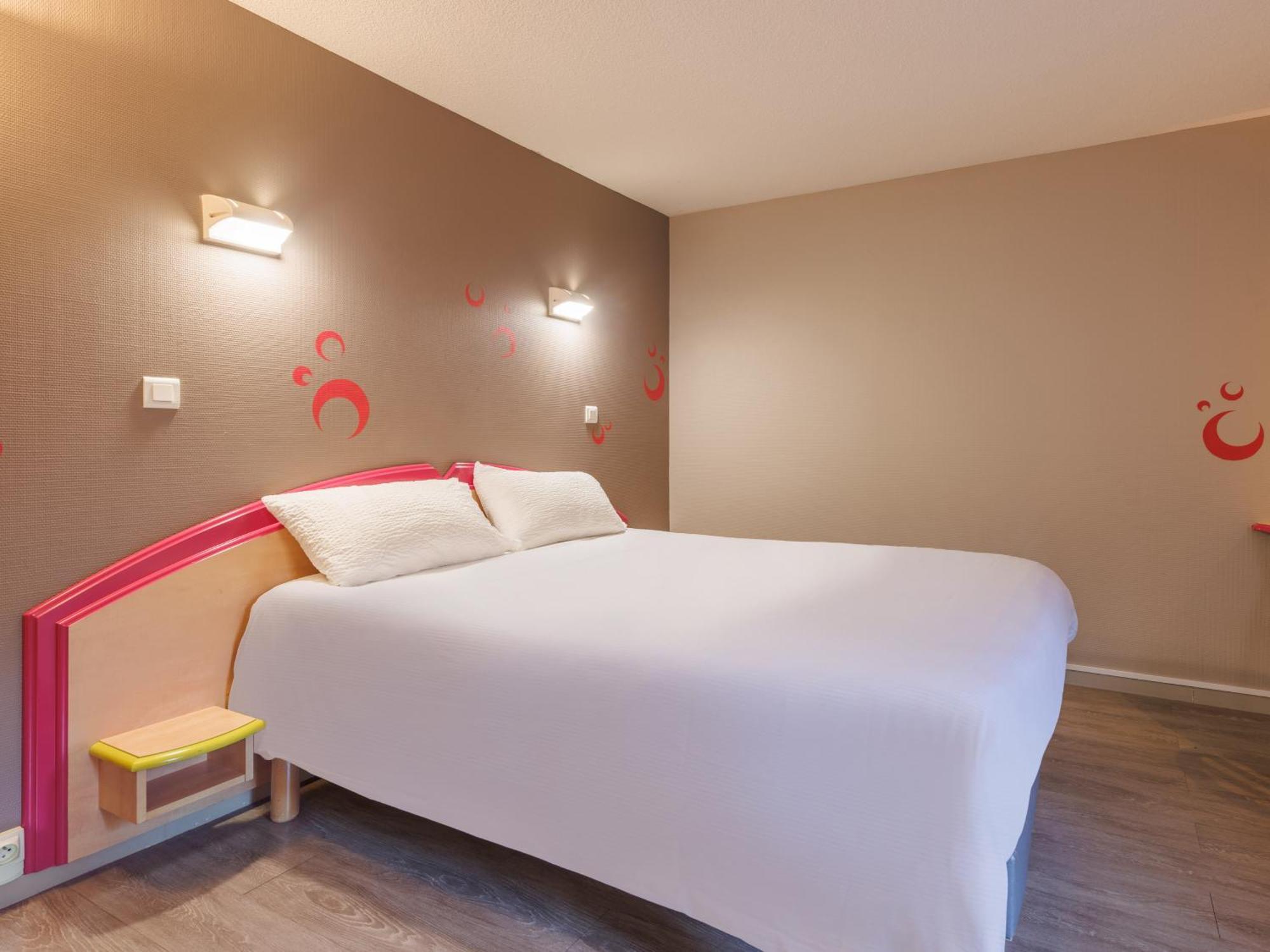 B&B Hotel Aurillac Le Lioran Exterior photo